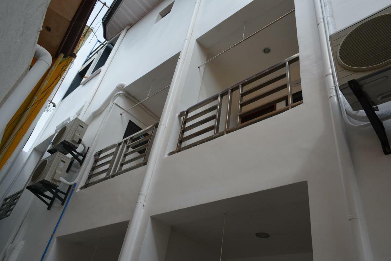 Red Apartelle Hotel Talisay  Exterior photo